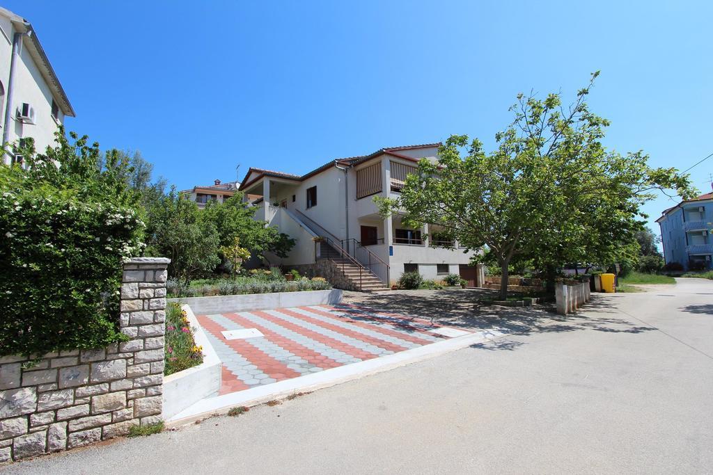 Rooms And Apartment Sanja روفينج المظهر الخارجي الصورة