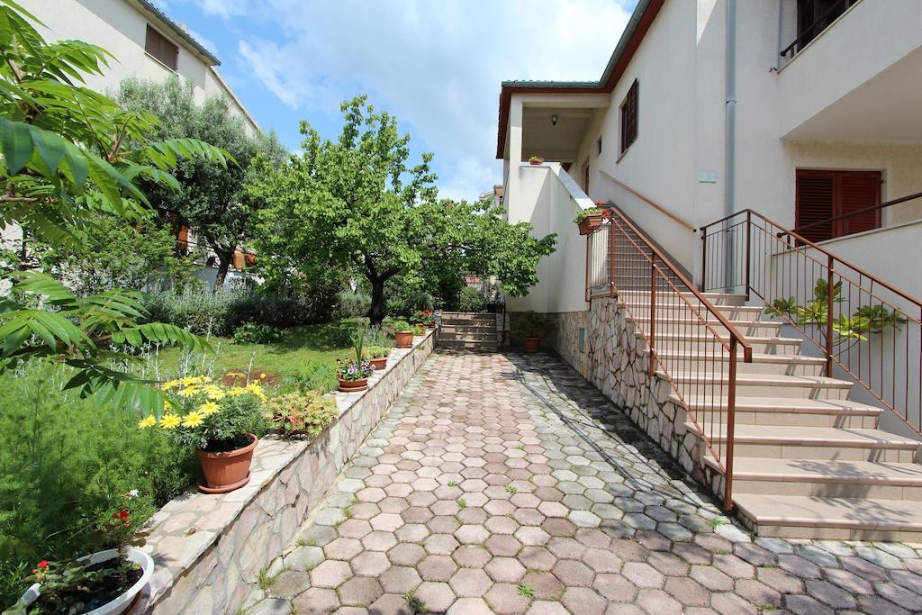 Rooms And Apartment Sanja روفينج المظهر الخارجي الصورة